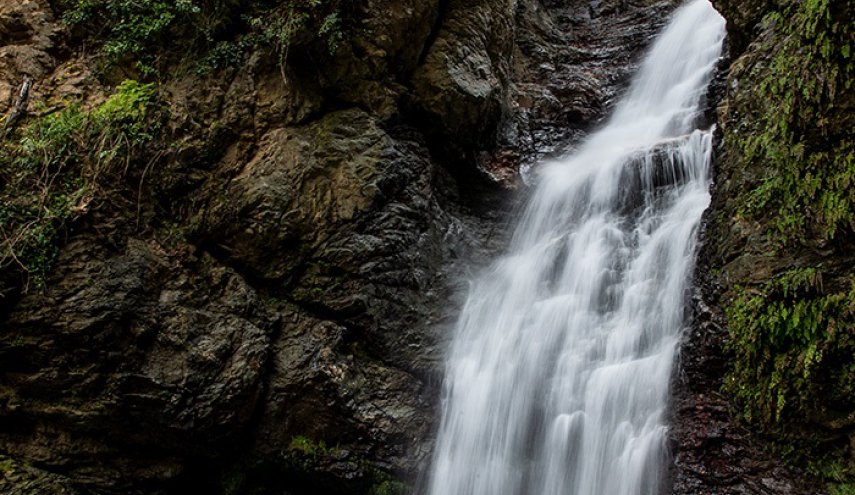بالصورة .. شلال دودوزن في شمال إيران 