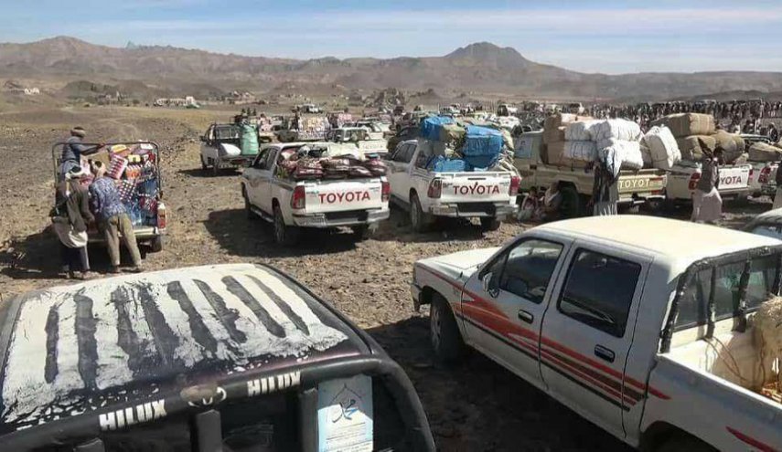 بالصور...قبائل خولان اليمنية تساعد الجيش واللجان الشعبية بالعذاء والمال 