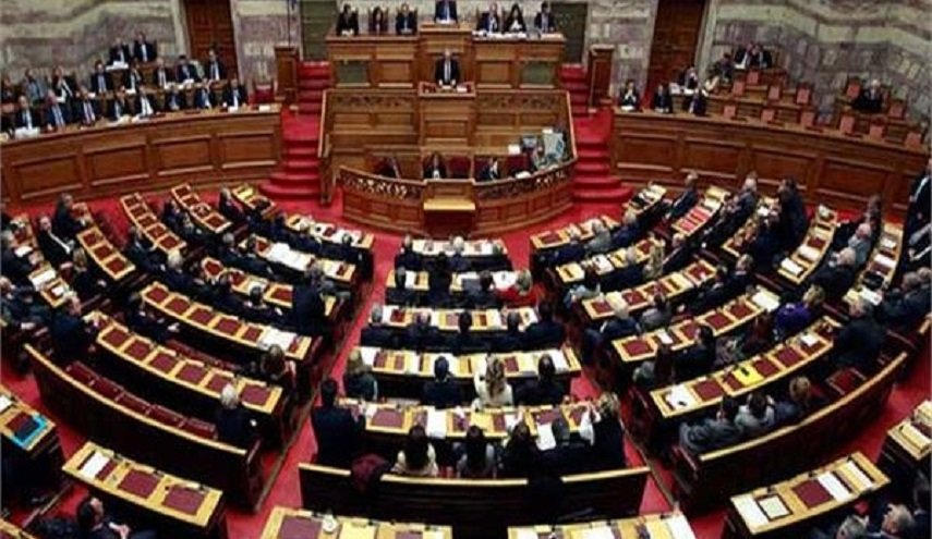 البرلمان اليوناني يبحث اليوم إجراء تصويت لسحب الثقة من الحكومة