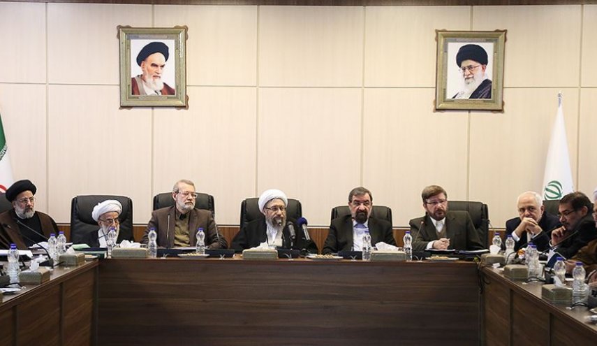 
بالصور ..اجتماع مجمع تشخیص مصلحة النظام لمناقشة  لائحة مكافحة الجريمة المنظمة