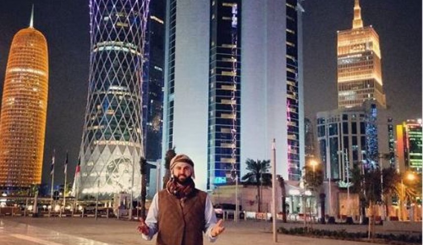 شاهد .. مدون اسرائيلي ينشر صورا له في الدوحة