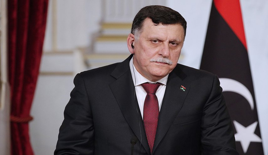 السراج: 800 ألف مهاجر غير شرعي في ليبيا