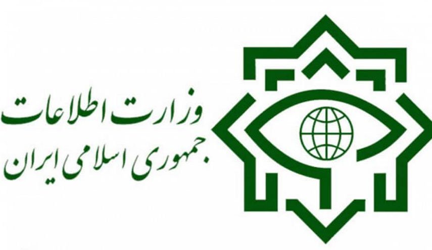 وزارت اطلاعات، 3 باند بزرگ قاچاق سوخت را در استان فارس کشف کرد
