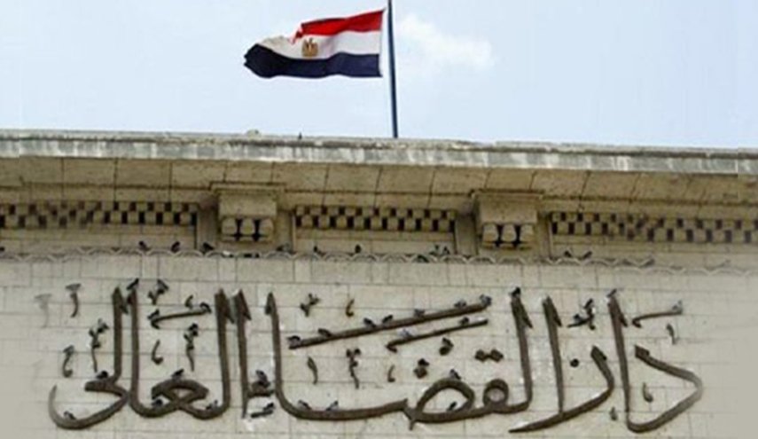 تحقيق في مصر مع مسؤولين اثنين بتهمة الاختلاس