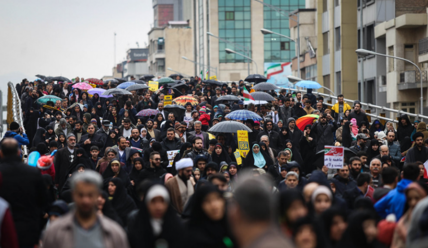في ذكرى إنتصار الثورة الإسلامية في ايران..الصورة تتكلم