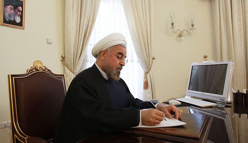 روحاني: الهجوم على حافلة الحرس يدل على عجز المجرمين
