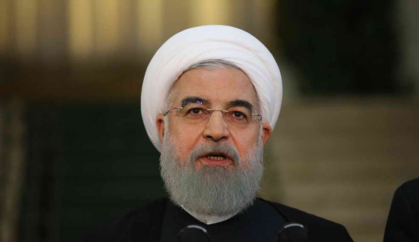 روحاني: الحكومة تضع توجیهات سماحة قائد الثورة علی رأس أولویاتها