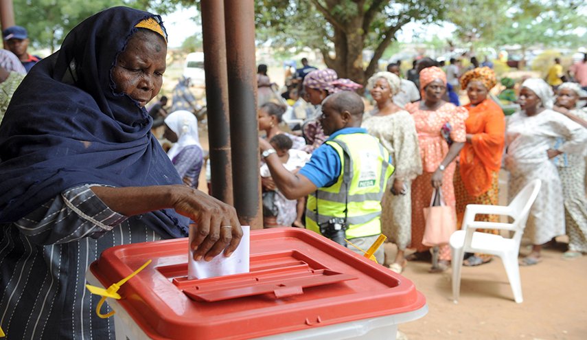 تأجيل انتخابات الرئاسة في نيجيريا