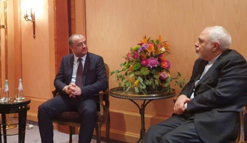 وزیر دفاع لبنان با ظریف در مونیخ دیدار کرد
