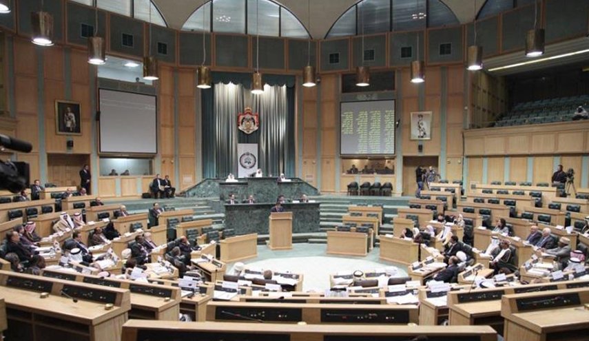 البرلمان الأردني يطالب بطرد سفير كيان الاحتلال من عمان
