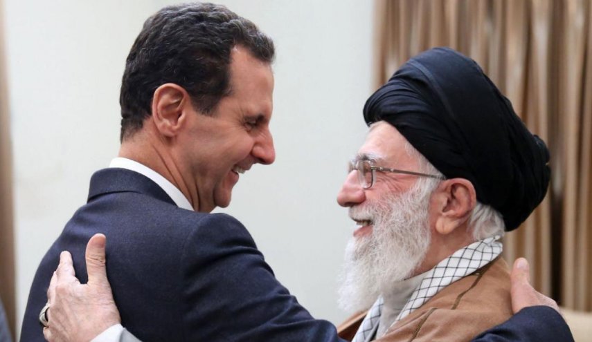 الرئيس الاسد في طهران ويلتقي قائد الثورة