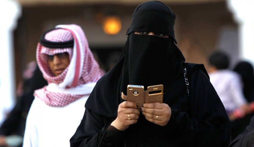 گوگل و اپل از حذف نرم‌افزار آزار و اذیت زنان در عربستان امتناع می‌کنند