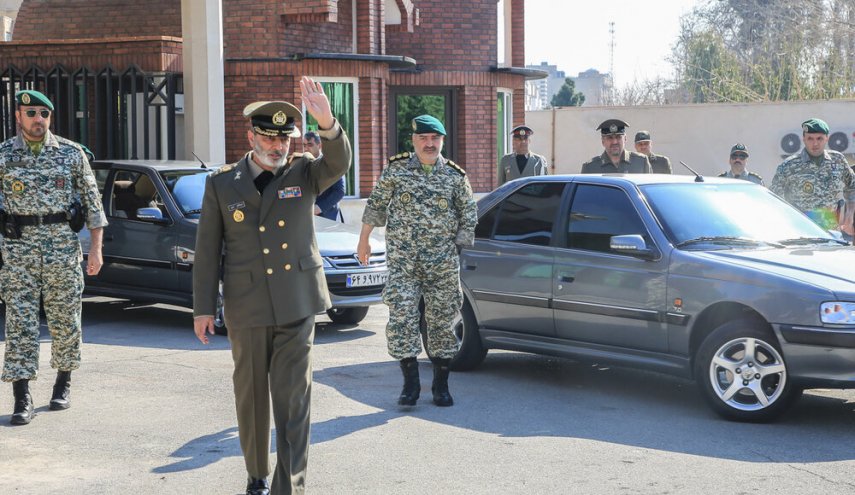 حفل تخرج ضباط جامعة القيادة و الأركان للجيش الإيراني