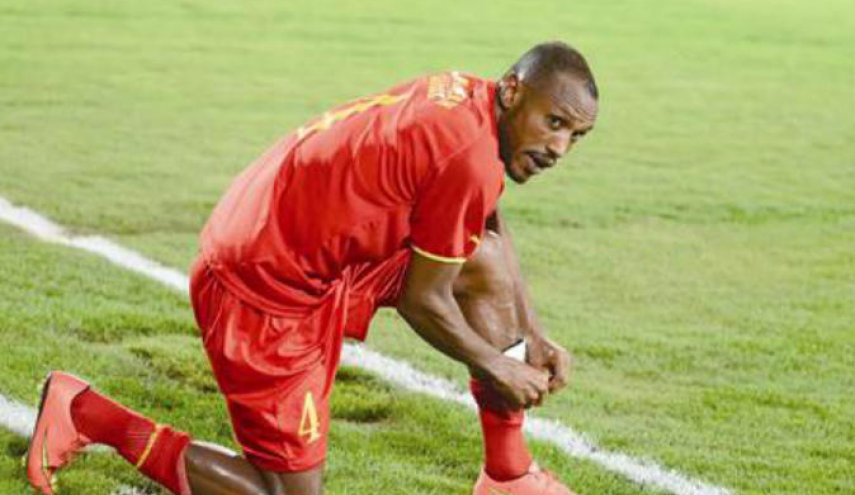 قرار قضائي بحظر سفر لاعب كرة قدم عربي والقبض عليه