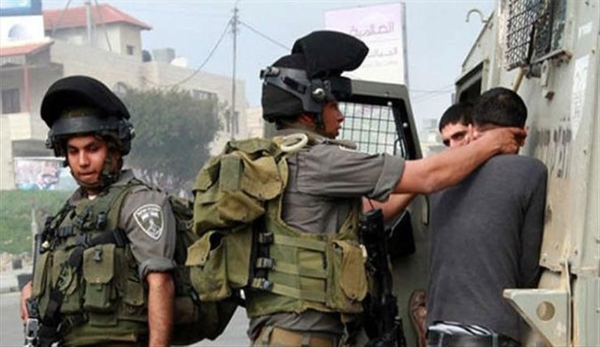 الإحتلال يعتقل 27 فلسطينيا بينهم نائب مقدسي 