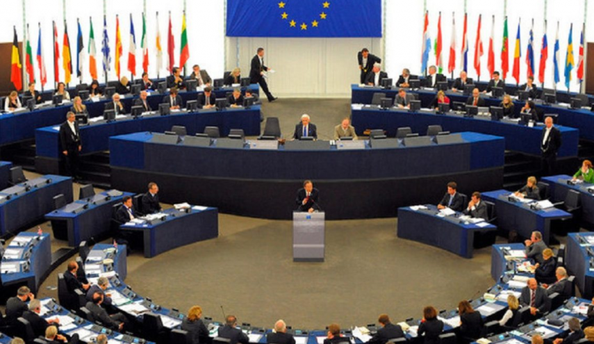 المفوضية الاوروبية: إرجاء بريكست يحمل مخاطر للاتحاد