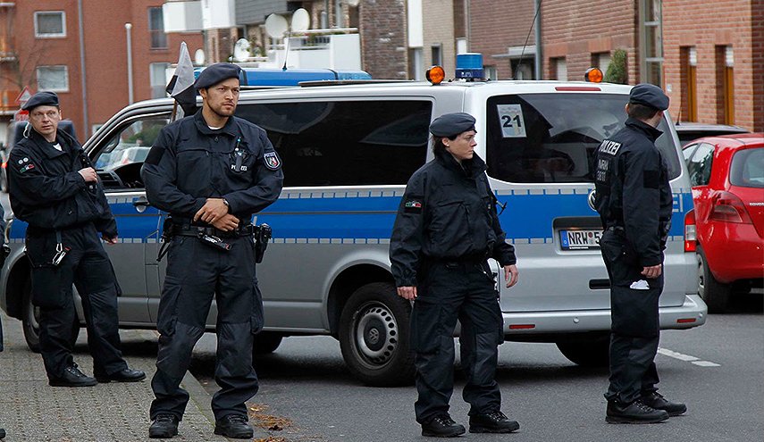 المانيا تعتقل 11 شخصا للاشتباه بإعدادهم لعمل ارهابي