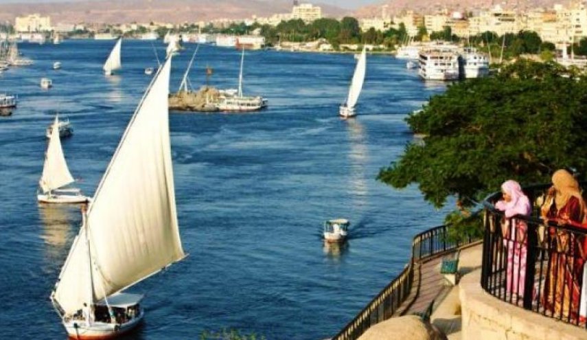 انطلاق أول رحلة سياحية بين مصر والسودان