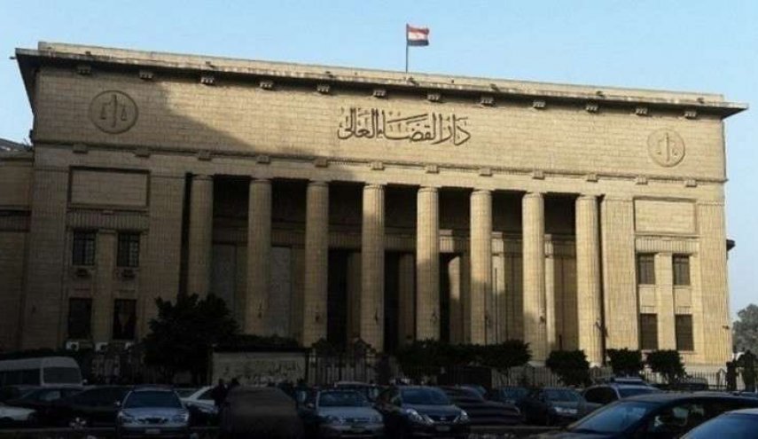 مصر.. إحالة 16 متهما للمحاكمة الطارئة لانضمامهم لـجبهة النصرة