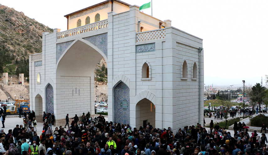 مراسم تأبين لضحايا السيول في مدينة شيراز الايرانية 