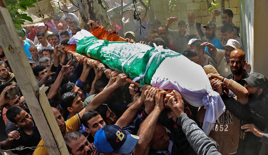 الفلسطينيون يشيعون جثمان الشهيد محمد سعد بغزة