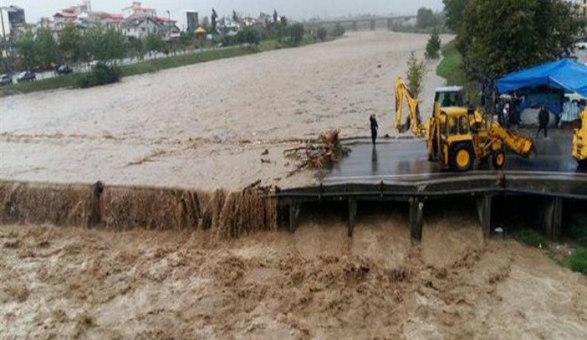 استنفار ايراني للحد من اثار السيول 