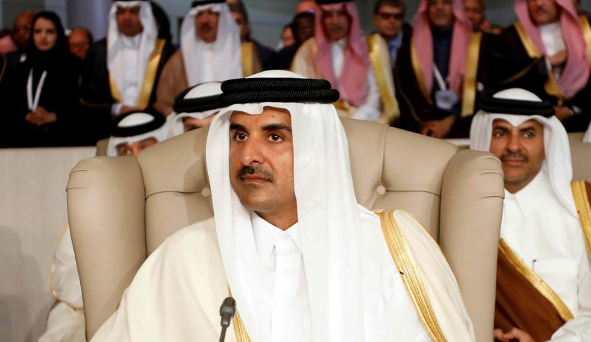 السبسي يكشف سبب مغادرة أمير قطر من القمة العربية