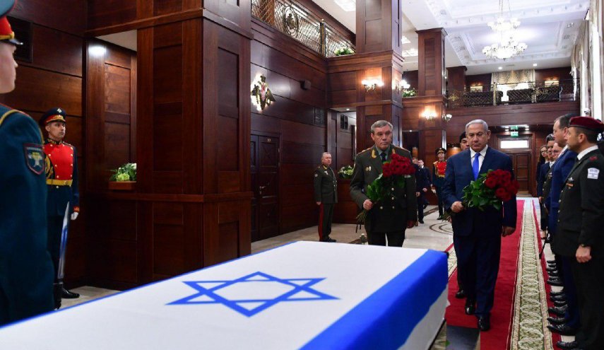 نتنياهو يستغل اعادة رفاة الجندي الإسرائيلي لأغراض انتخابية 
