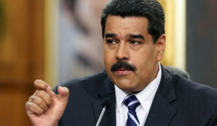 مادورو يدعو الحكومة لاستخدام ’واتس آب’ لكشف الحقيقة للفنزويليين