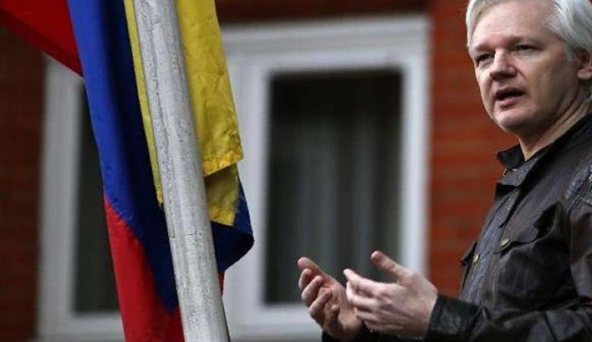 لندن: أسانج حر ويمكنه مغادرة السفارة الإكوادورية
