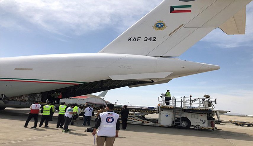 أولى طائرات الجسر الاغاثي الكويتي تصل طهران