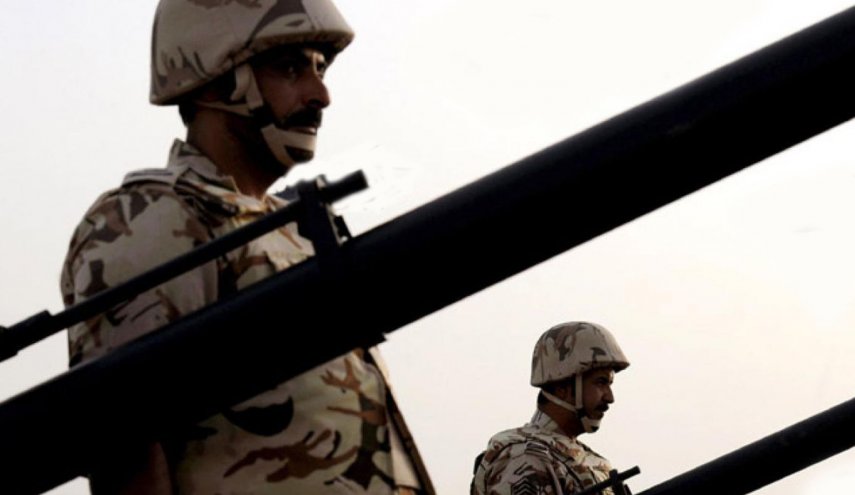 ناشط سعودي يكشف حقيقة ما يحدث لجنود الحد الجنوبي بجازان