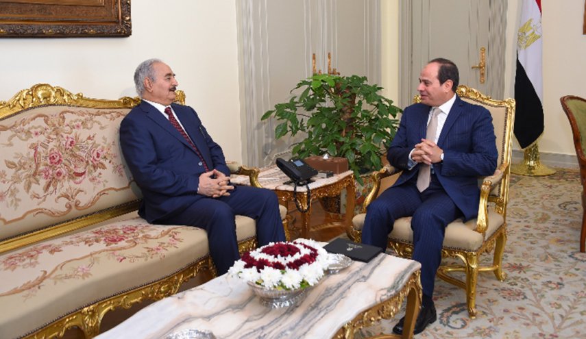 دیدار خلیفه حفتر با رئیس جمهور مصر در قاهره
