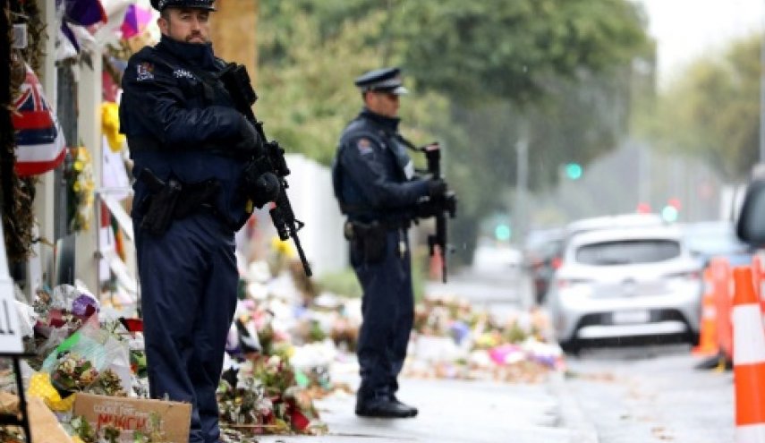 نيوزيلندا توقف إجراء تسليح الشرطة بعد خفض مستوى التهديد الإرهابي
