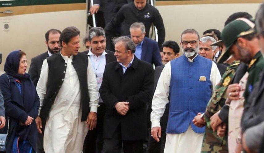وصول رئيس وزراء باكستان الى العاصمة طهران