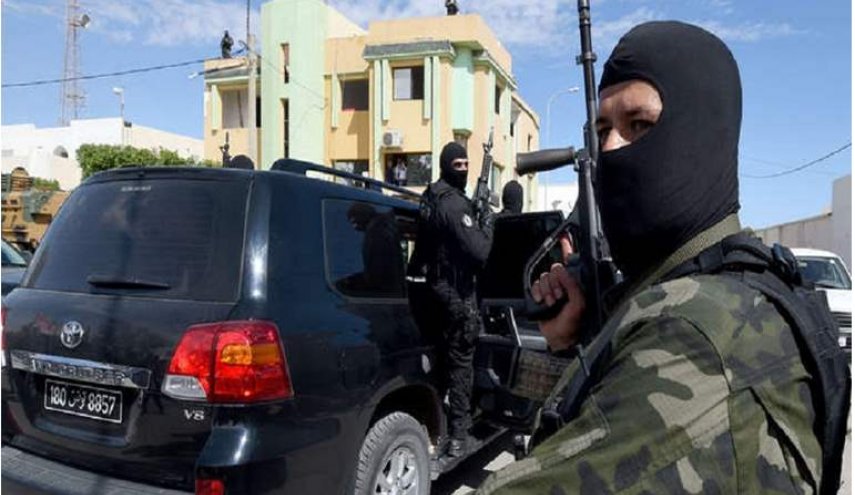 مصدر بالرئاسة التونسية: الفرنسيون المسلّحون عناصر استخبارات