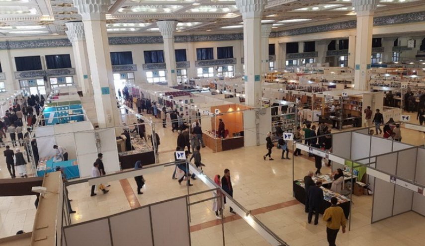 سی ودومین نمایشگاه کتاب تهران به روی علاقه مندان گشوده شد