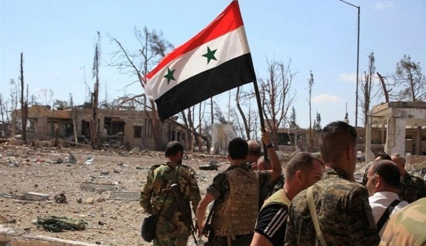 ارتش سوریه 'هورة الجریات' در حومه رقه را آزاد کرد/ اعلام آمادگی برای آزادسازی همه مناطق/ حمله خمپاره ای تروریست ها به ریف حلب