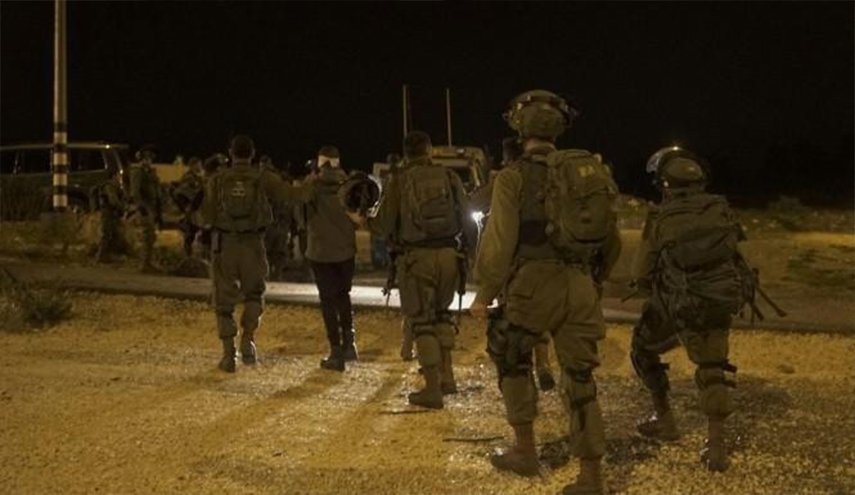 الإحتلال يعتقل 25 أسيرا فلسطينيا محررا بالقدس المحتلة