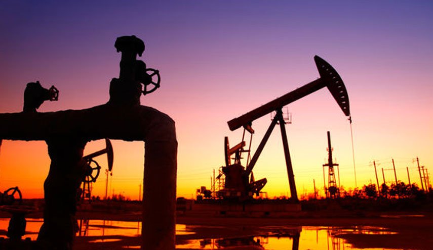 رویترز: تحریم های آمریکا بازار نفت سنگین را دچار بحران کرد