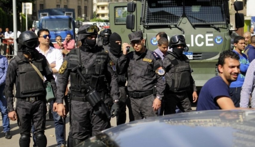 مصر.. اعتقال صبي بسبب مقطع فيديو على فيسبوك
