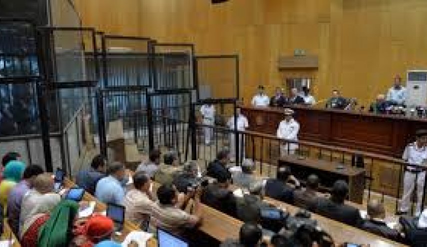 محكمة مصرية تقضي بالإعدام والسجن المؤبد لمتهمين بالقتل
