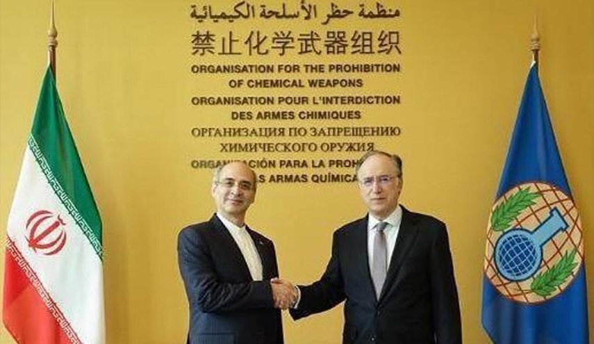 مندوب ایران یقدم اوراق اعتماده لمدیرية الحظر الكیمیاوی
