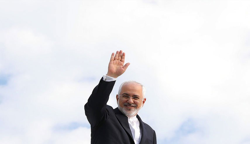 پایان سفر وزیر خارجه ایران به عراق؛ ظریف راهی تهران شد
