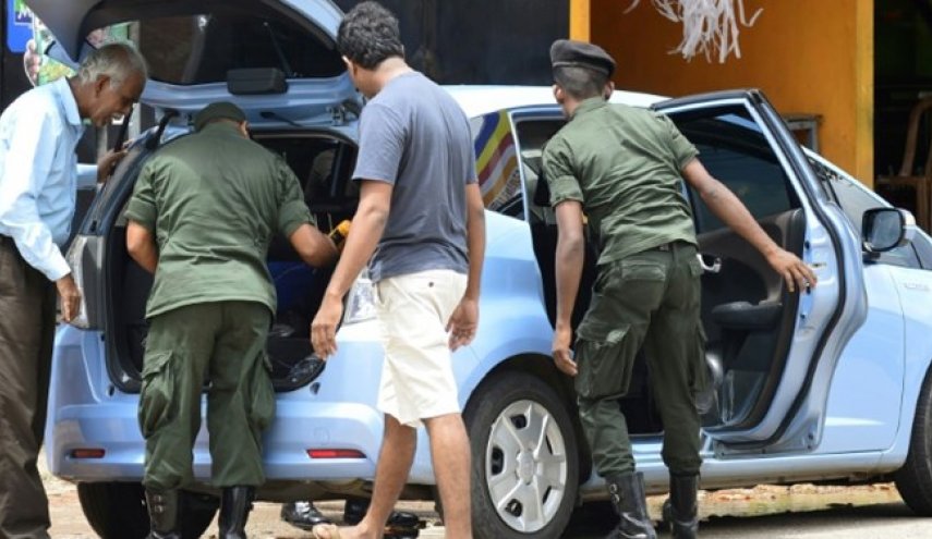 دستگیری 100 مظنون حمله‌های انتحاری در سریلانکا
