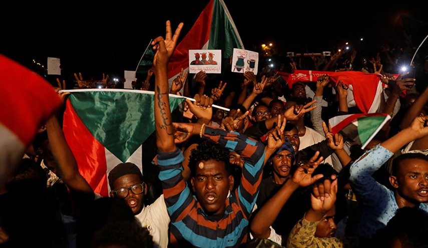 سودان بین مواضع سرسختانه و لجوجانه، به کجا می رود؟