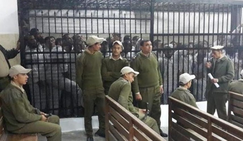 دادگاه نظامی مصر حکم اعدام و حبس ابد 36 نفر را صادر کرد
