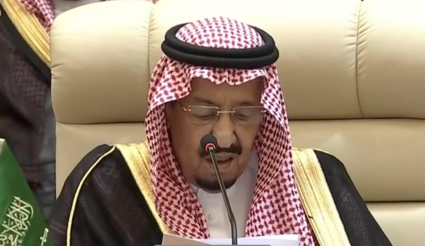 الشنقيطي يهاجم السعودية وقمم مكة 