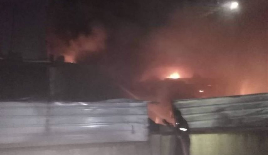 اخماد حريق جديد بأعلى سطح مطعم في بغداد