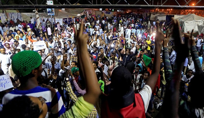 المعارضة السودانية تحذر من الالتفاف على طموحات الشعب